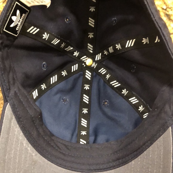 Men’s adidas hat - Picture 8 of 10